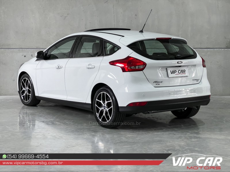 FOCUS 2.0 TITANIUM HATCH 16V FLEX 4P AUTOMÁTICO - 2017 - FARROUPILHA