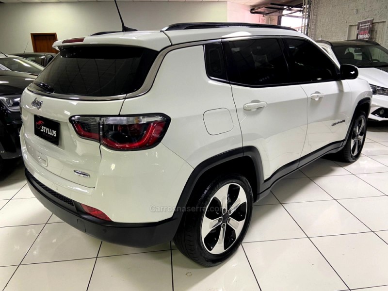 COMPASS 2.0 16V FLEX LONGITUDE AUTOMÁTICO - 2018 - ESTâNCIA VELHA