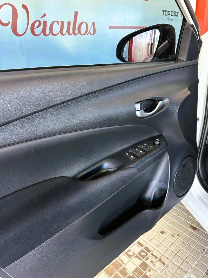 YARIS 1.5 XL PLUS CONNECT 16V FLEX 4P AUTOMÁTICO - 2020 - SãO SEBASTIãO DO CAí
