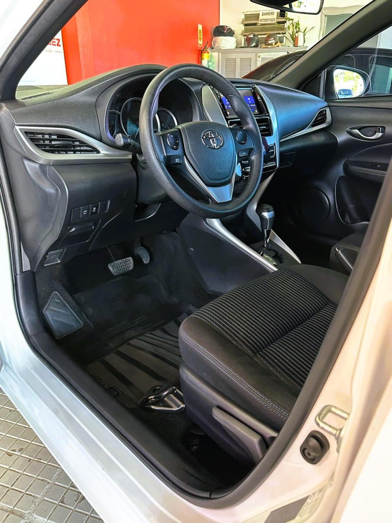 YARIS 1.5 XL PLUS CONNECT 16V FLEX 4P AUTOMÁTICO - 2020 - SãO SEBASTIãO DO CAí
