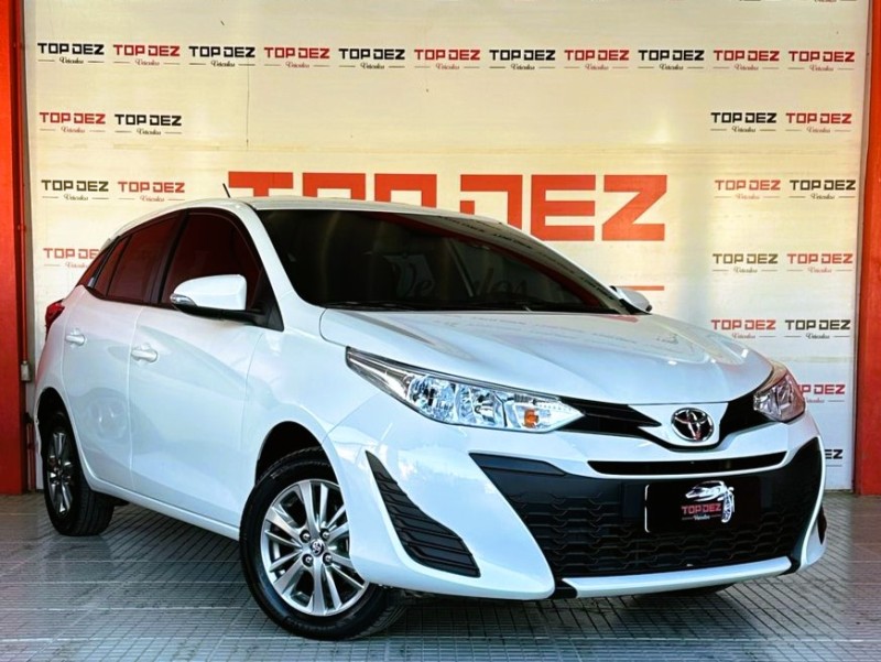YARIS 1.5 XL PLUS CONNECT 16V FLEX 4P AUTOMÁTICO