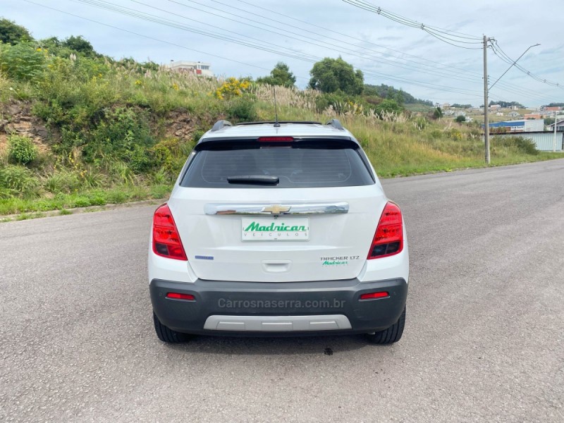 TRACKER 1.8 MPFI LTZ 4X2 16V FLEX 4P AUTOMÁTICO - 2015 - FLORES DA CUNHA