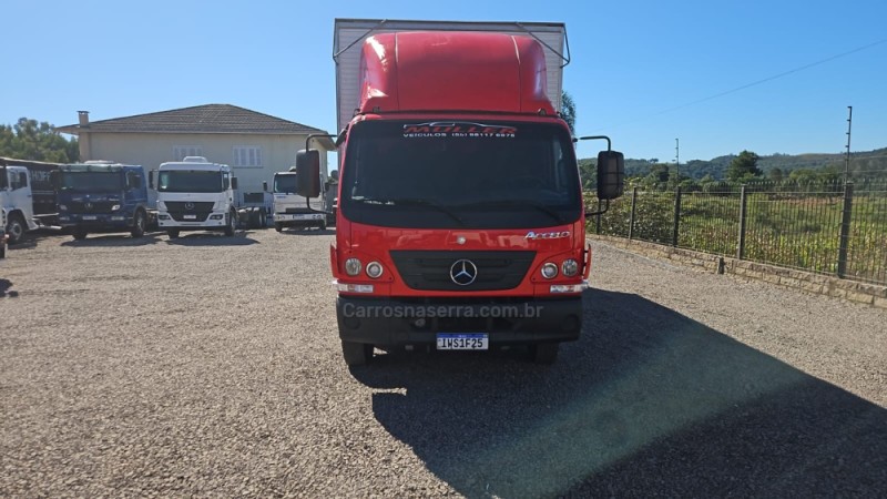 ACCELO 1016 3 EIXOS - 2015 - FARROUPILHA