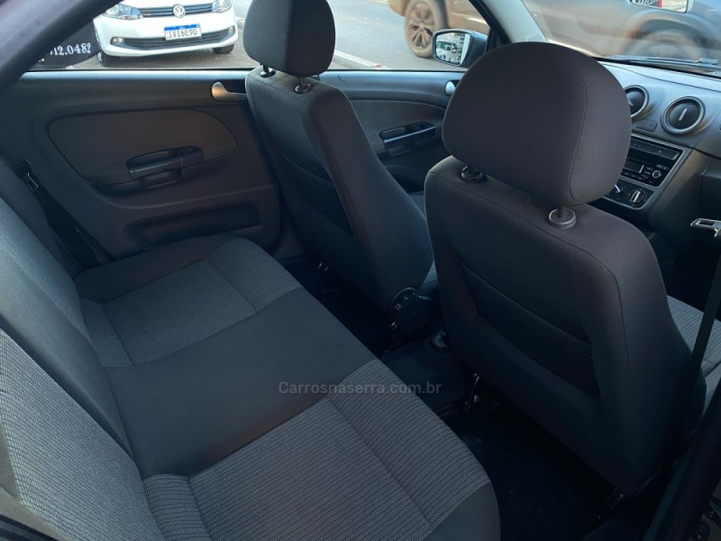 GOL 1.6 MI 8V FLEX 4P MANUAL G.VI - 2013 - VACARIA