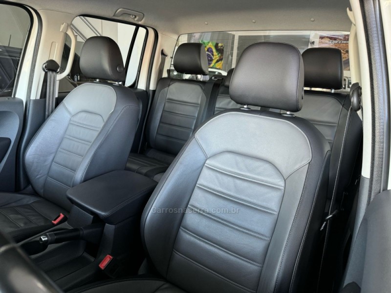 AMAROK 3.0 V6 TDI HIGHLINE CD DIESEL 4MOTION AUTOMÁTICO - 2019 - SãO LEOPOLDO