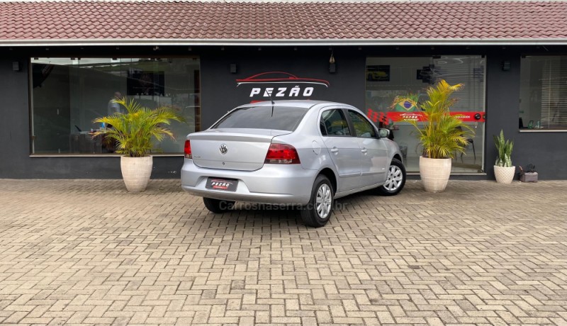 VOYAGE 1.0 MI CITY 8V FLEX 4P MANUAL - 2013 - PAROBé