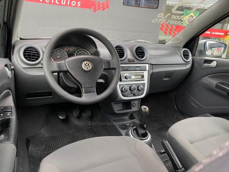 VOYAGE 1.0 MI CITY 8V FLEX 4P MANUAL - 2013 - PAROBé