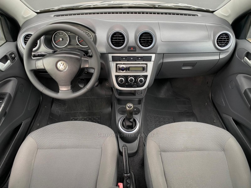 VOYAGE 1.0 MI CITY 8V FLEX 4P MANUAL - 2013 - PAROBé