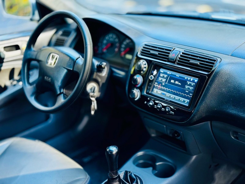 CIVIC 1.7 LX 16V GASOLINA 4P MANUAL - 2003 - DOIS IRMãOS