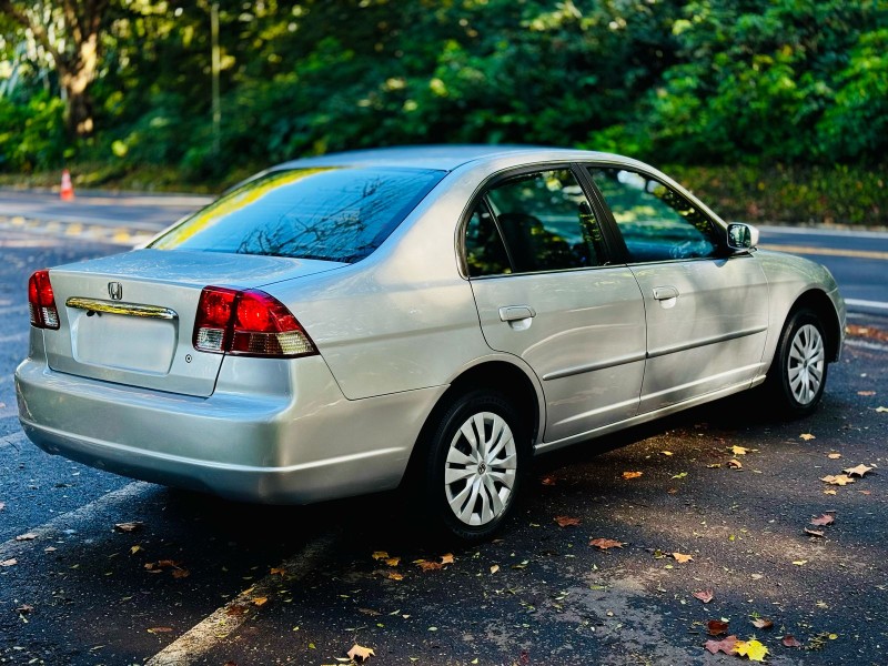 CIVIC 1.7 LX 16V GASOLINA 4P MANUAL - 2003 - DOIS IRMãOS