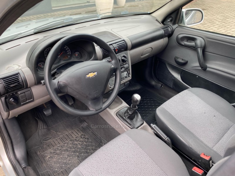 CLASSIC 1.0 MPFI LS 8V FLEX 4P MANUAL - 2016 - PAROBé