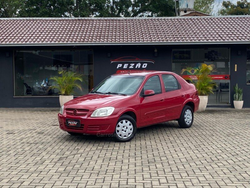 PRISMA 1.4 MPFI JOY 8V FLEX 4P MANUAL - 2007 - PAROBé