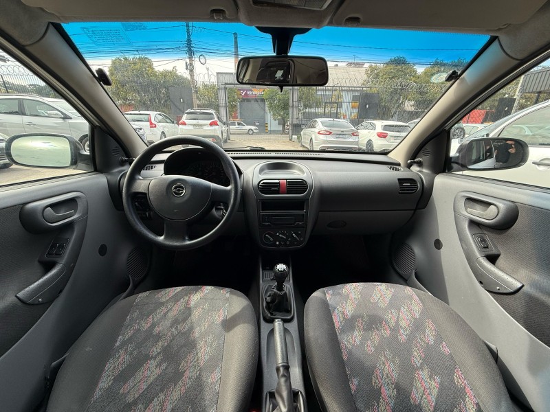 CORSA 1.8 MPFI MAXX 8V FLEX 4P MANUAL - 2005 - CAXIAS DO SUL