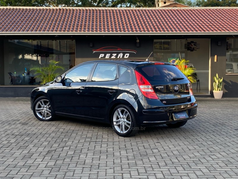I30 2.0 MPFI GLS 16V GASOLINA 4P AUTOMÁTICO - 2010 - PAROBé