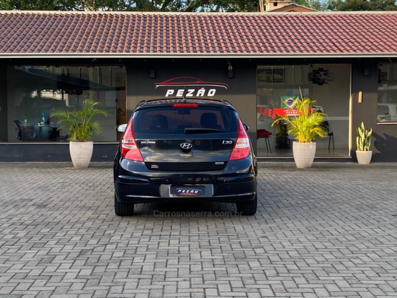 I30 2.0 MPFI GLS 16V GASOLINA 4P AUTOMÁTICO - 2010 - PAROBé