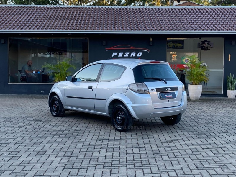 KA 1.0 MPI 8V FLEX 2P MANUAL - 2010 - PAROBé