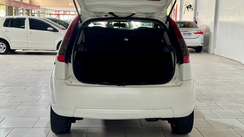 FIESTA 1.6 MPI HATCH 8V FLEX 4P MANUAL - 2013 - ESTâNCIA VELHA