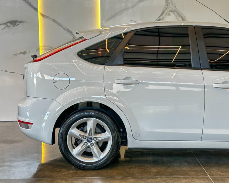 FOCUS 1.6 SE PLUS 16V FLEX 4P MANUAL - 2013 - GARIBALDI