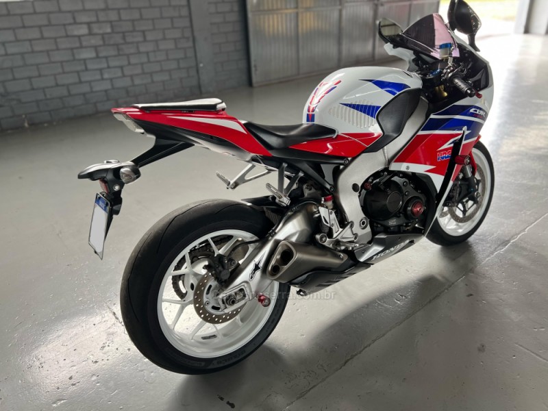 CBR 1000RR FIREBLADE - 2013 - CAXIAS DO SUL