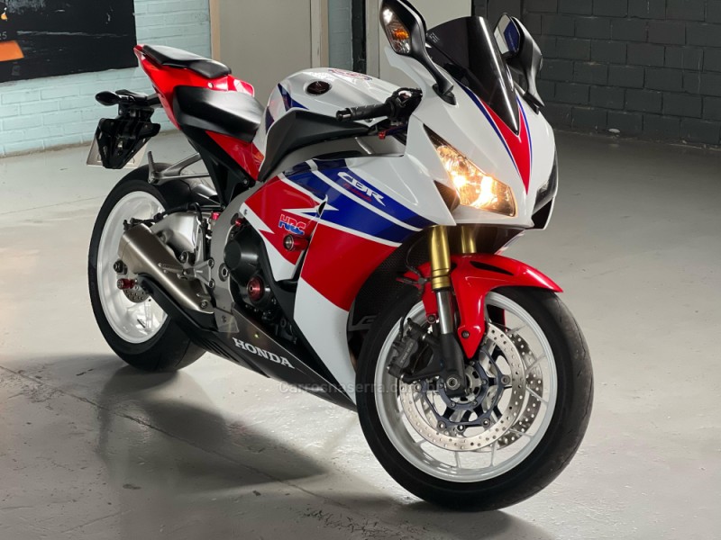 CBR 1000RR FIREBLADE - 2013 - CAXIAS DO SUL