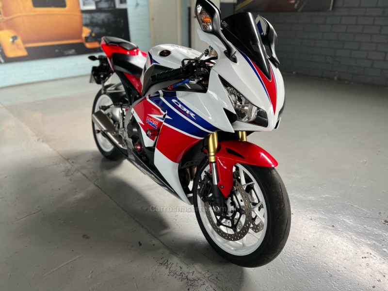 CBR 1000RR FIREBLADE - 2013 - CAXIAS DO SUL