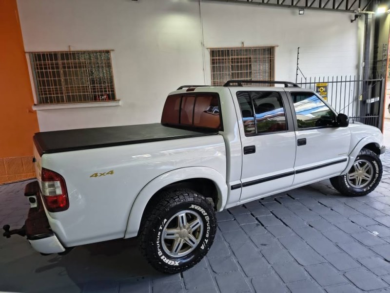 S10 2.8 EXECUTIVE 4X4 CD 12V TURBO ELECTRONIC INTERCOOLER DIESEL 4P MANUAL - 2006 - CAXIAS DO SUL