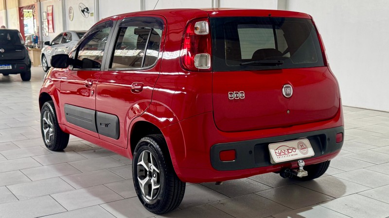 UNO 1.0 EVO VIVACE 8V FLEX 4P MANUAL - 2011 - ESTâNCIA VELHA