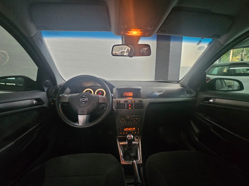 VECTRA 2.0 MPFI GT HATCH 8V FLEX 4P MANUAL - 2011 - CAXIAS DO SUL