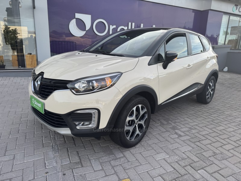 captur 1.6 16v intense bose flex 4p automatico 2020 veranopolis