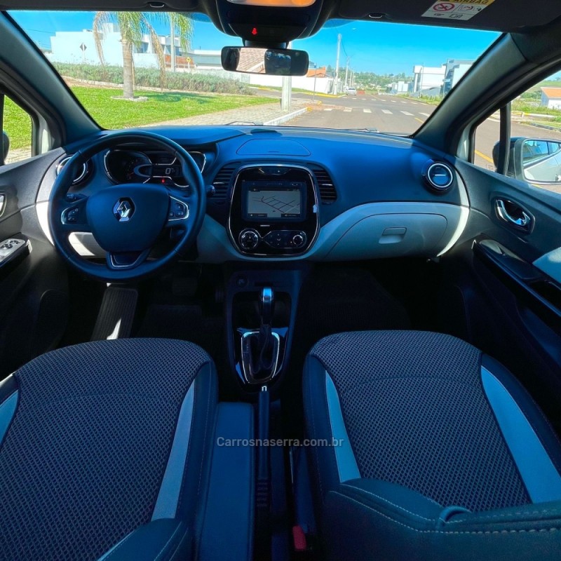 CAPTUR 1.6 16V INTENSE BOSE FLEX 4P AUTOMÁTICO - 2020 - VERANóPOLIS