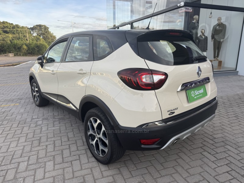 CAPTUR 1.6 16V INTENSE BOSE FLEX 4P AUTOMÁTICO - 2020 - VERANóPOLIS