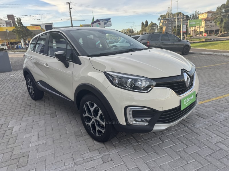 CAPTUR 1.6 16V INTENSE BOSE FLEX 4P AUTOMÁTICO - 2020 - VERANóPOLIS