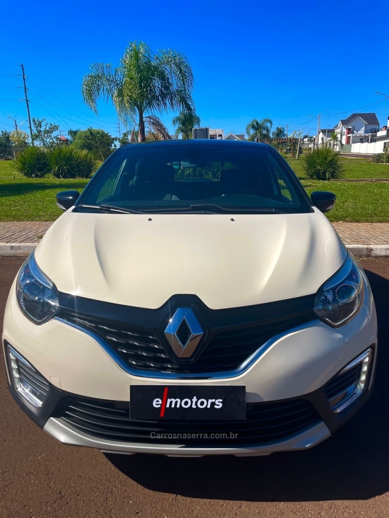 CAPTUR 1.6 16V INTENSE BOSE FLEX 4P AUTOMÁTICO - 2020 - VERANóPOLIS