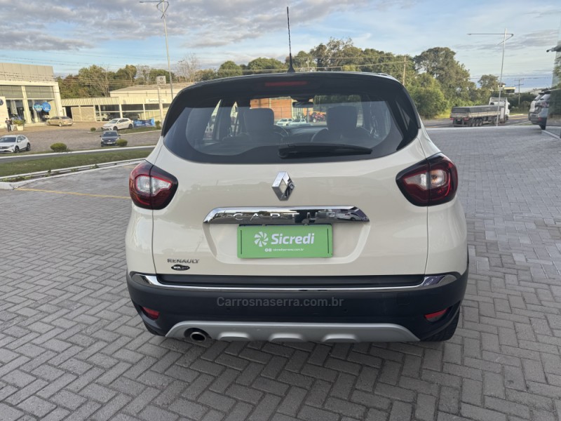 CAPTUR 1.6 16V INTENSE BOSE FLEX 4P AUTOMÁTICO - 2020 - VERANóPOLIS