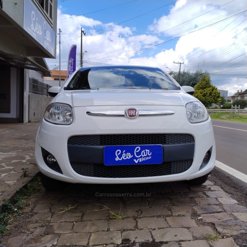 PALIO 1.0 MPI ATTRACTIVE 8V FLEX 4P MANUAL - 2017 - VACARIA