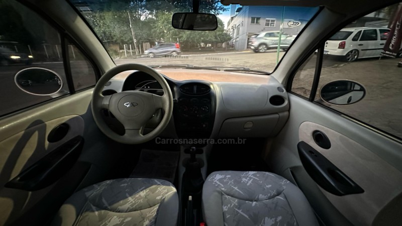 QQ 1.0 MPFI 12V GASOLINA 4P MANUAL - 2015 - NOVO HAMBURGO