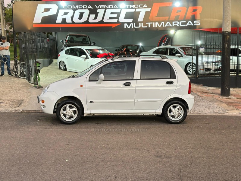qq 1.0 mpfi 12v gasolina 4p manual 2015 novo hamburgo