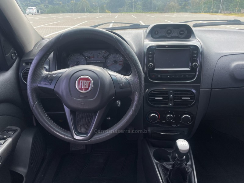 PALIO 1.8 MPI ADVENTURE WEEKEND 16V FLEX 4P MANUAL - 2014 - CAXIAS DO SUL