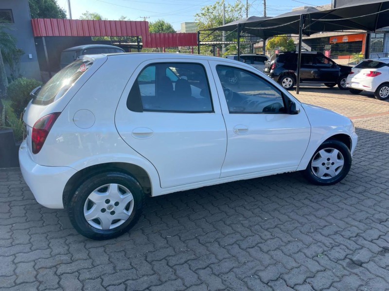 CELTA 1.0 MPFI VHC SPIRIT 8V GASOLINA 4P MANUAL - 2012 - TEUTôNIA