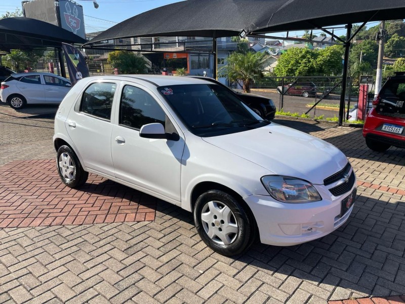 CELTA 1.0 MPFI VHC SPIRIT 8V GASOLINA 4P MANUAL - 2012 - TEUTôNIA