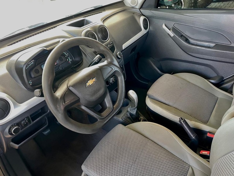 MONTANA 1.4 MPFI LS CS 8V FLEX 2P MANUAL - 2015 - TEUTôNIA