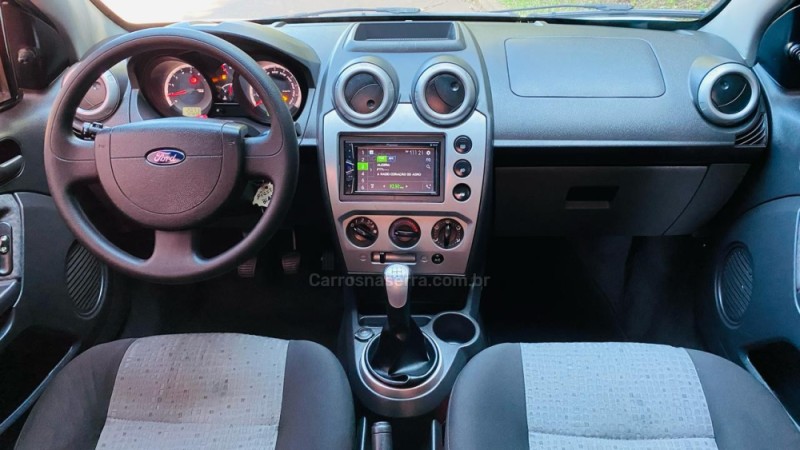 FIESTA 1.6 MPI SEDAN 8V FLEX 4P MANUAL - 2013 - DOIS IRMãOS