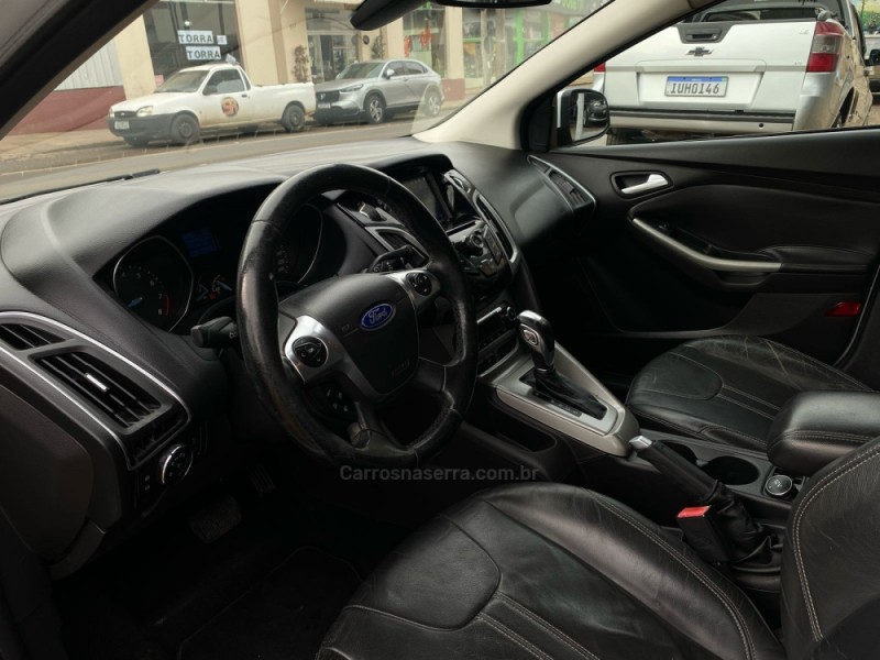 FOCUS 2.0 SE HATCH 16V FLEX 4P AUTO - 2014 - VACARIA