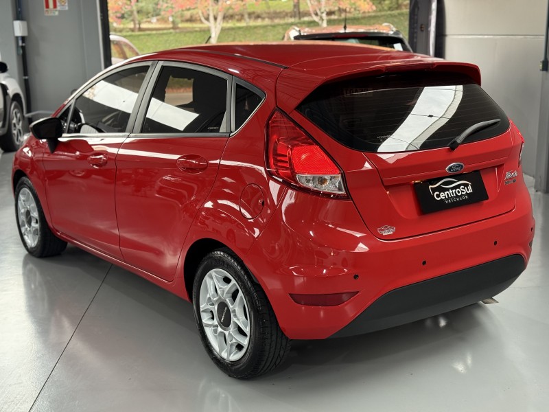 FIESTA 1.5 S HATCH 16V FLEX 4P MANUAL - 2015 - CARLOS BARBOSA