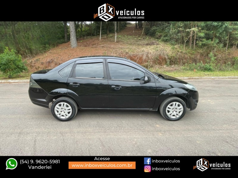 FIESTA 1.6 MPI SEDAN 8V FLEX 4P MANUAL - 2012 - GRAMADO