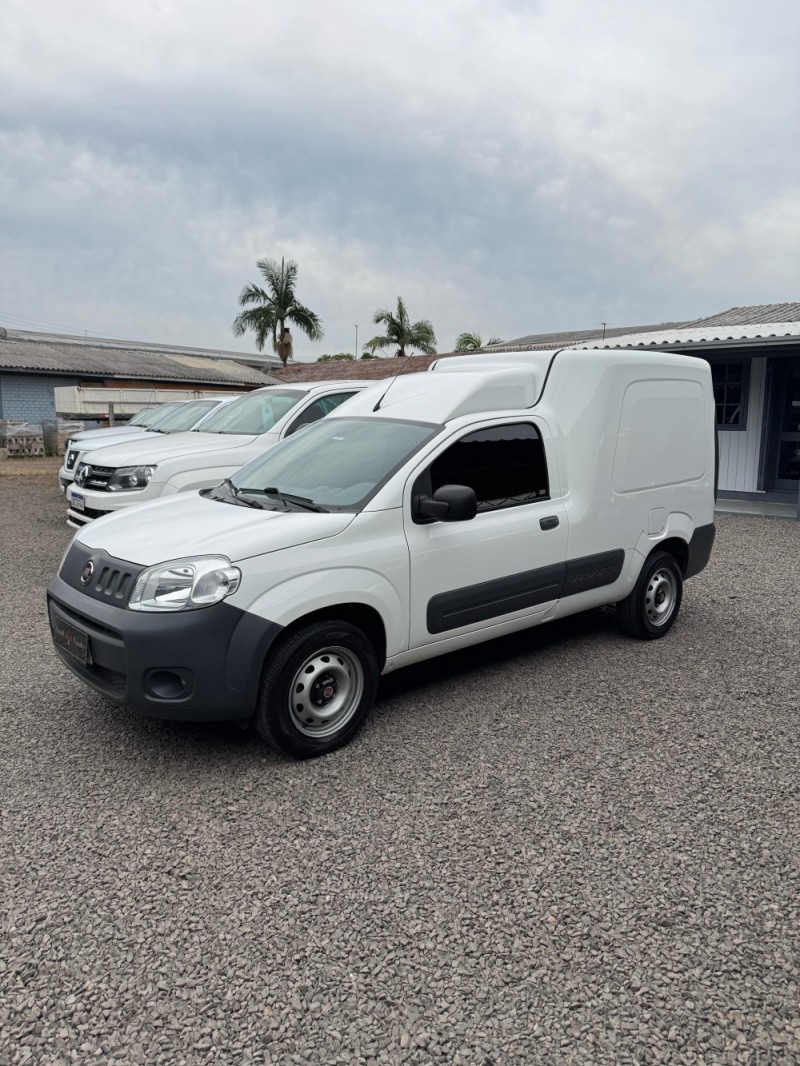 fiorino 1.4 hard working furgao evo 8v flex 2p manual 2019 igrejinha