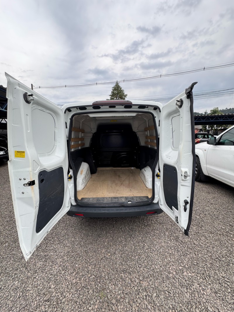 FIORINO 1.4 HARD WORKING FURGÃO EVO 8V FLEX 2P MANUAL - 2019 - IGREJINHA
