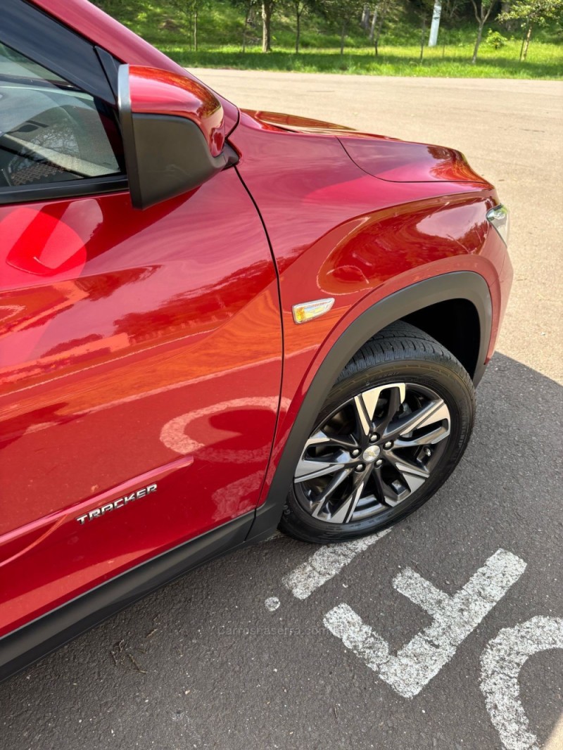 TRACKER 1.0 12V LT TURBO FLEX 4P AUTOMÁTICO - 2023 - CAPãO DA CANOA