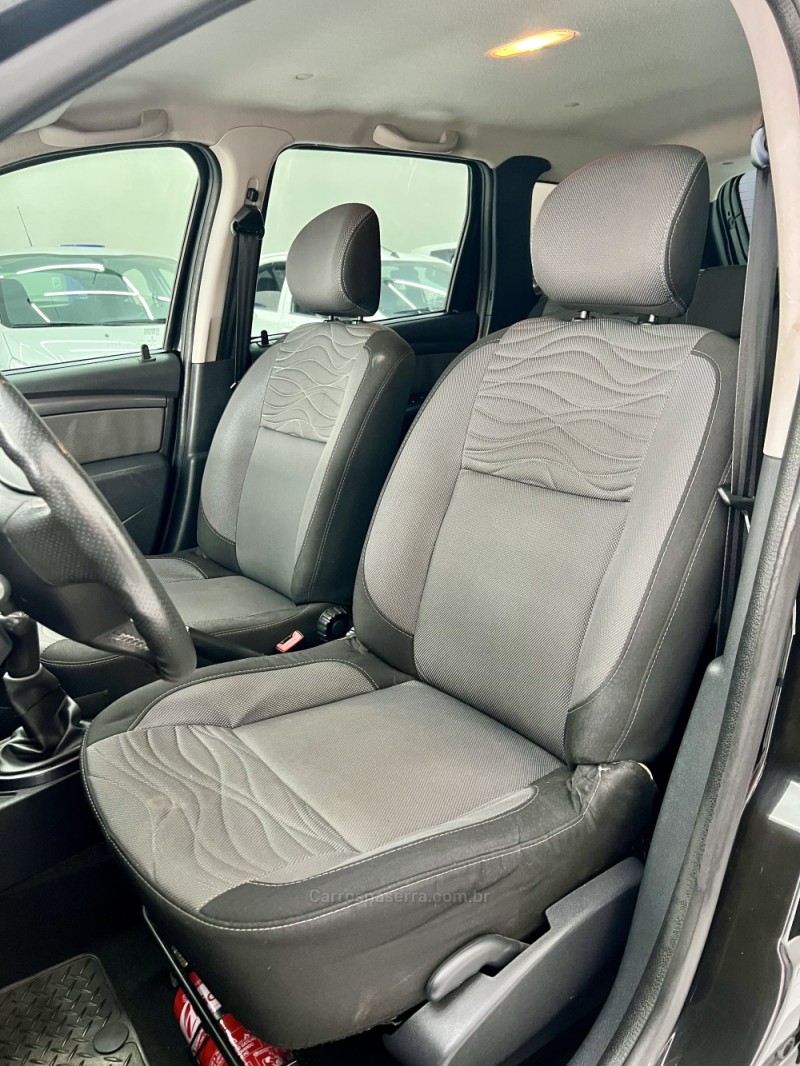 DUSTER 1.6 DYNAMIQUE 4X2 16V FLEX 4P MANUAL - 2015 - PASSO FUNDO