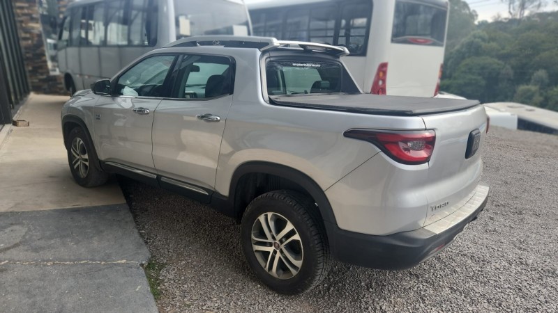 TORO 2.0 16V TURBO DIESEL VOLCANO 4WD AUTOMÁTICO - 2018 - CAXIAS DO SUL
